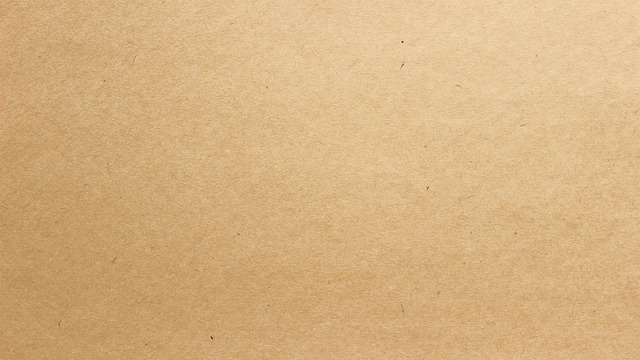 Jak lepiej płacić kartą w euro czy w złotówkach?